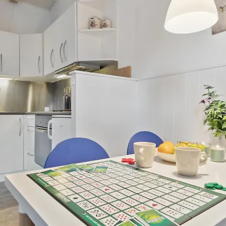 Lejlighed Cozy In With Kitchen Neksø